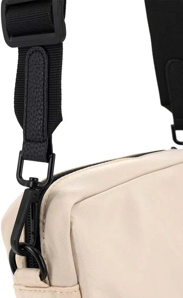 Waterproof Dog Treat Pouch - Training Bag with Built-in Poop Dispenser | Petziverse