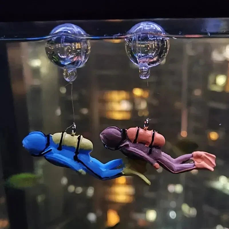 Floating Astronaut Diver Aquarium Ornament - Unique Fish Tank Decoration